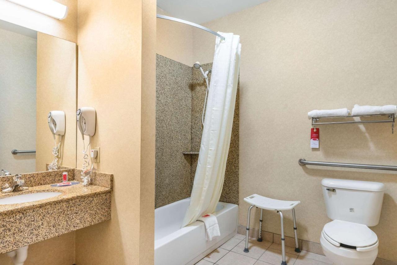 Econo Lodge Inn & Suites Pritchard Road Норт Литъл Рок Екстериор снимка